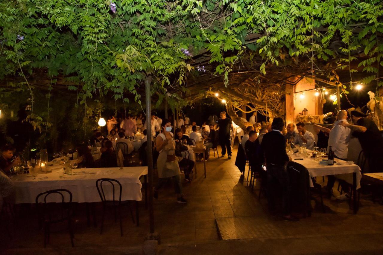 Amare Ristorante Locanda Certosa di Pavia Exterior foto