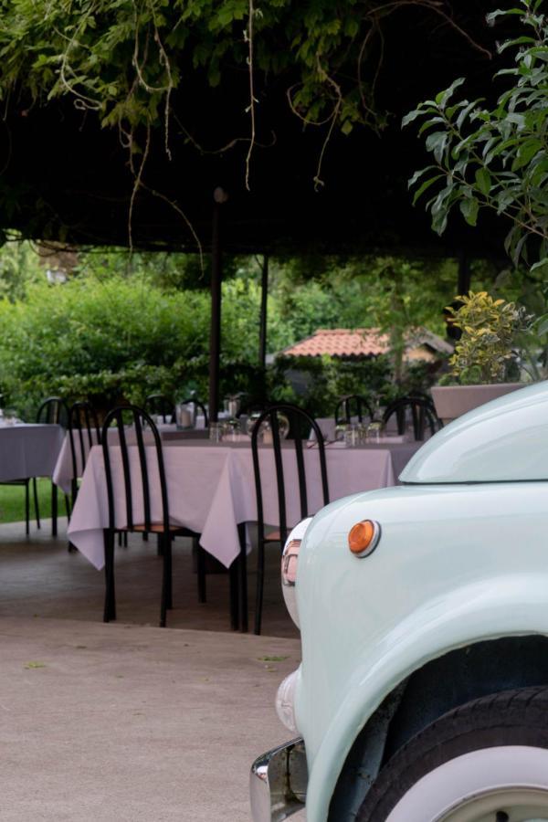 Amare Ristorante Locanda Certosa di Pavia Exterior foto
